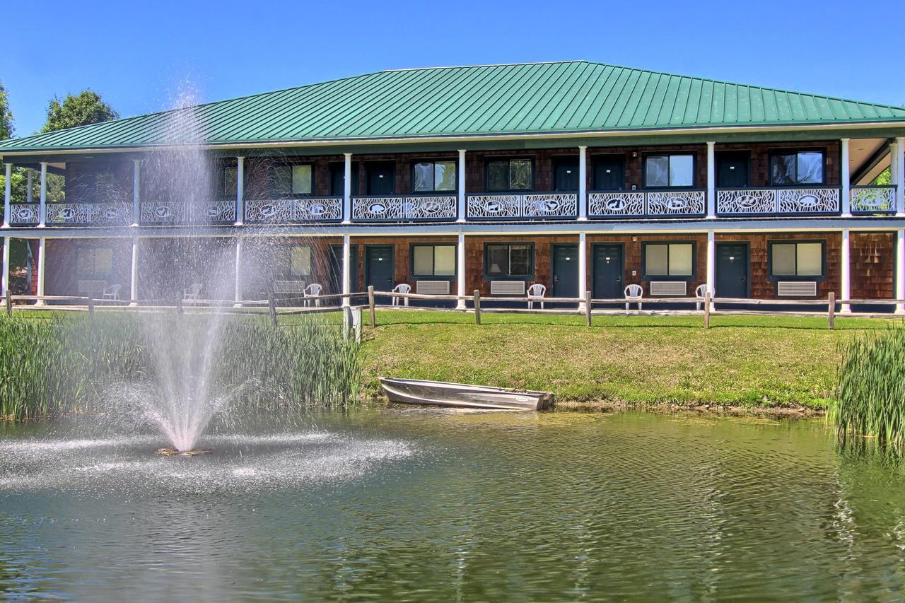 The Legend Cottage Inn Bellaire Екстериор снимка